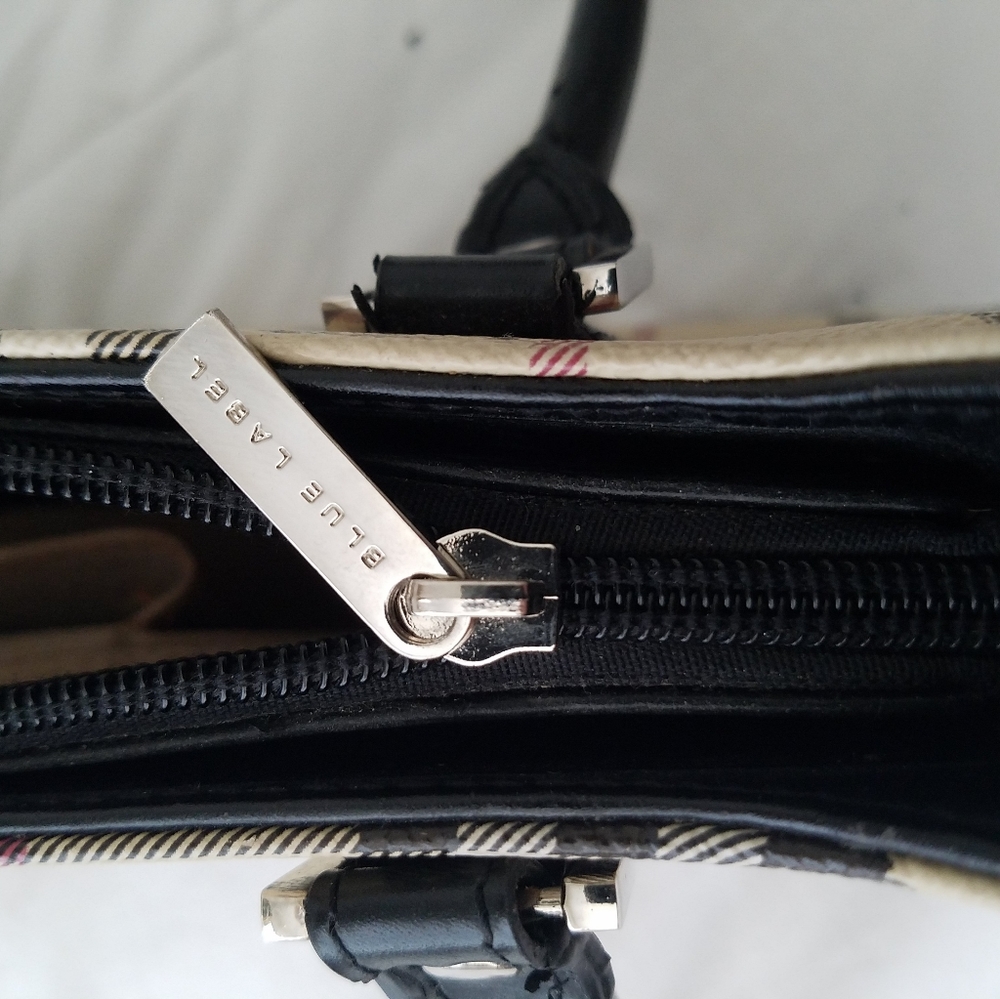 Women's Fashion Handbag/ Shoulder bag - Picture 8 of 10
